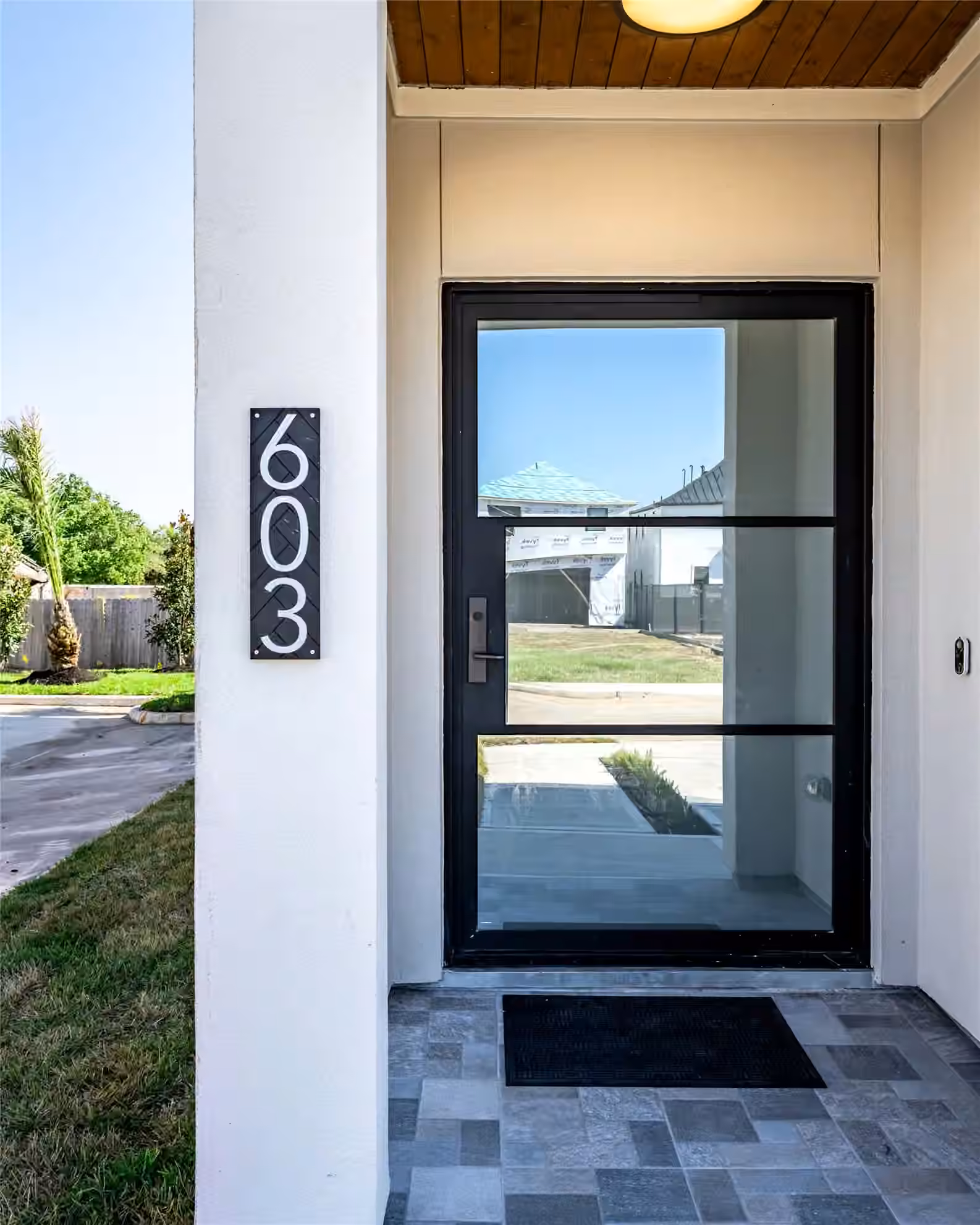 Photo 3 of 603 Rolling Oaks, Stafford, TX