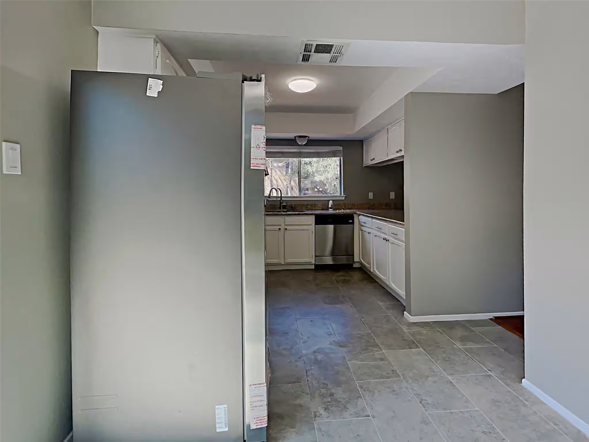Photo 2 of 2902 Clear Ridge Drive, Houston, TX