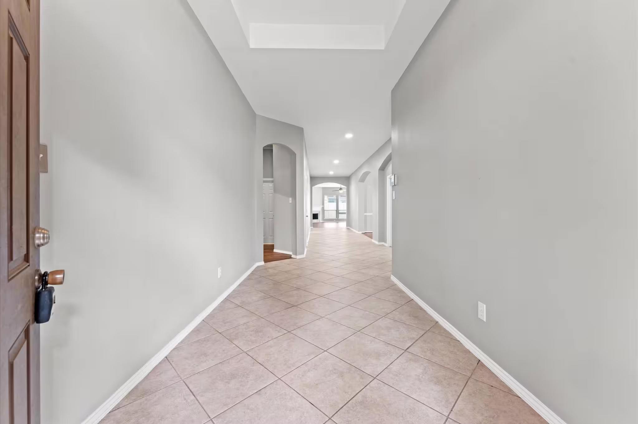 Photo 4 of 9422 Mustang Park Court, Humble, TX