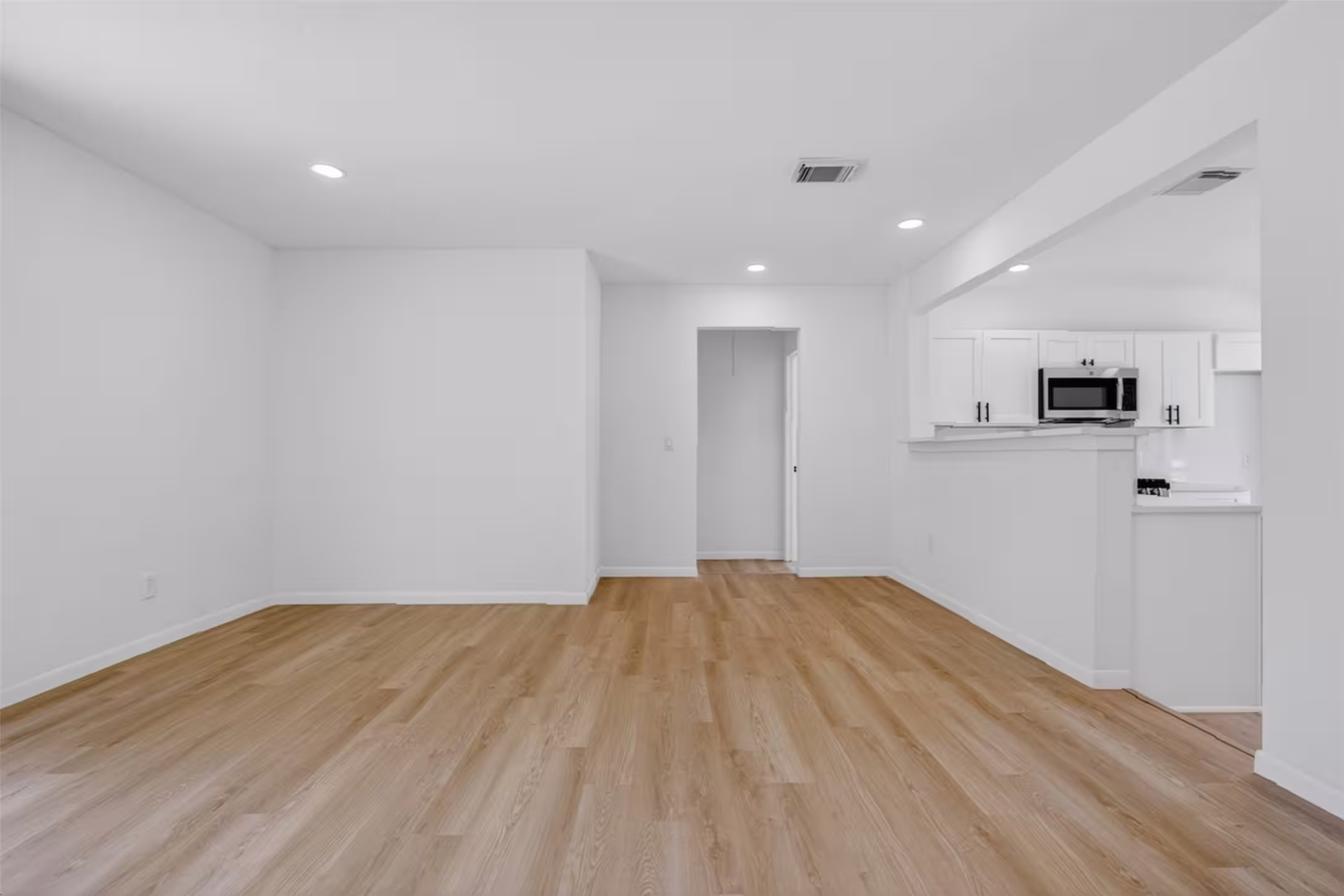 Photo 6 of 6510 Mardale Drive, Houston, TX