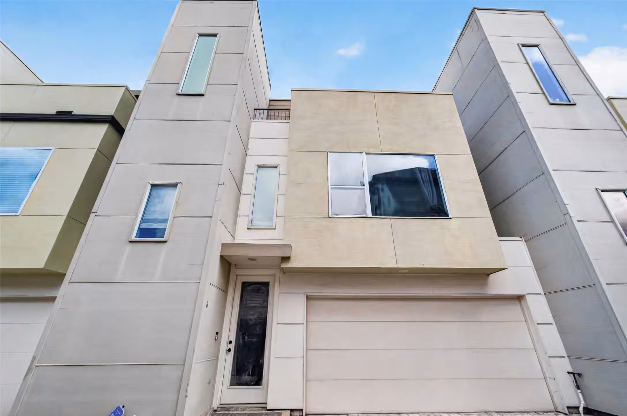 Photo 2 of 1409 Laird Street B, Houston, TX