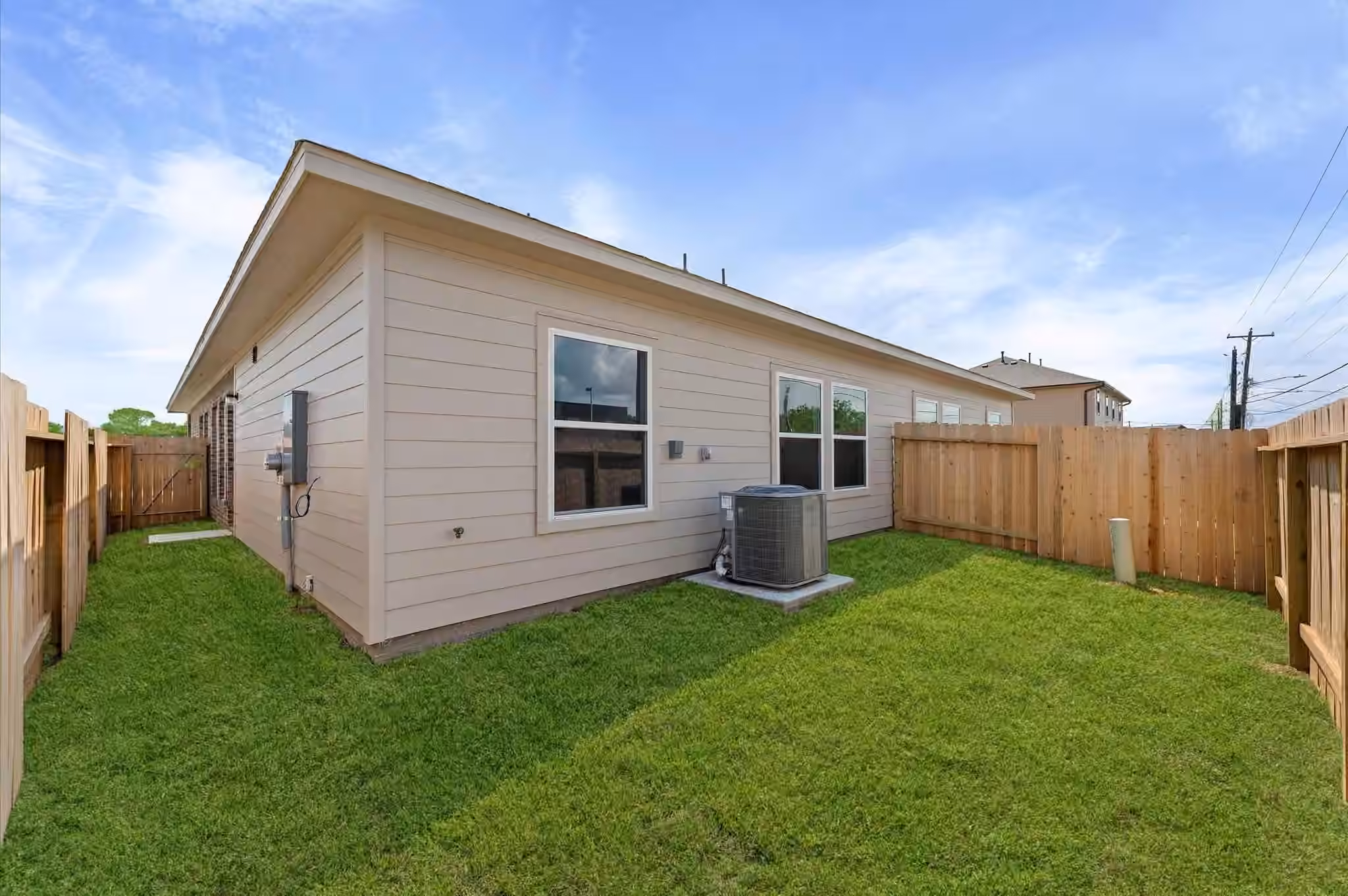 Photo 2 of 1364 Mixander Way, La Porte, TX