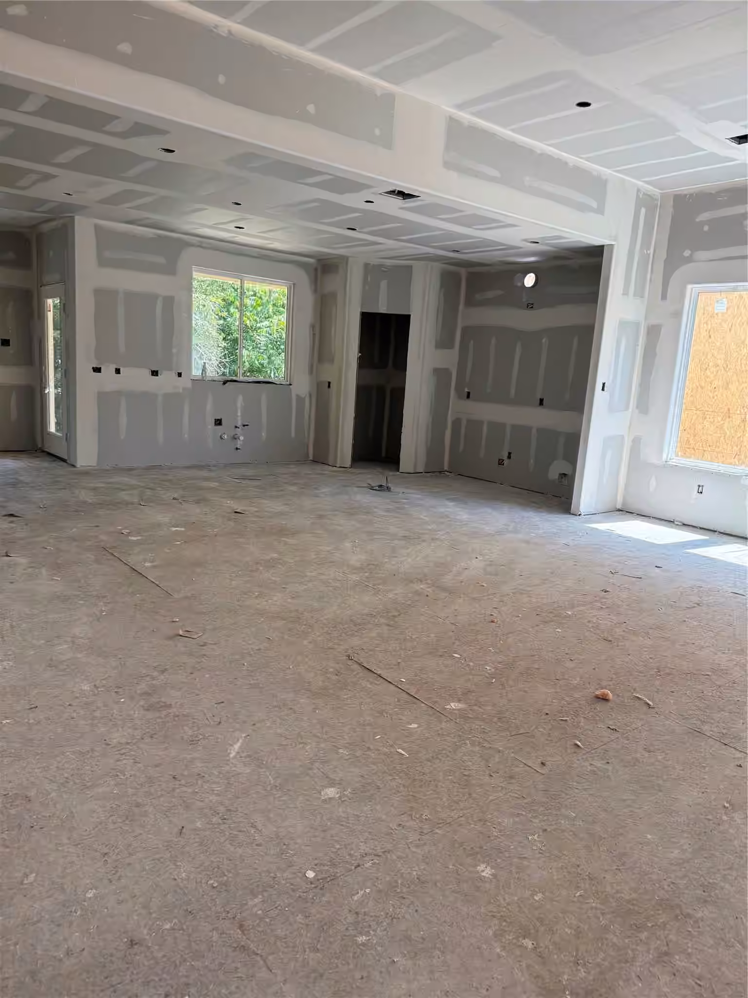 Photo 5 of 110 Harvey Boulevard, Baytown, TX