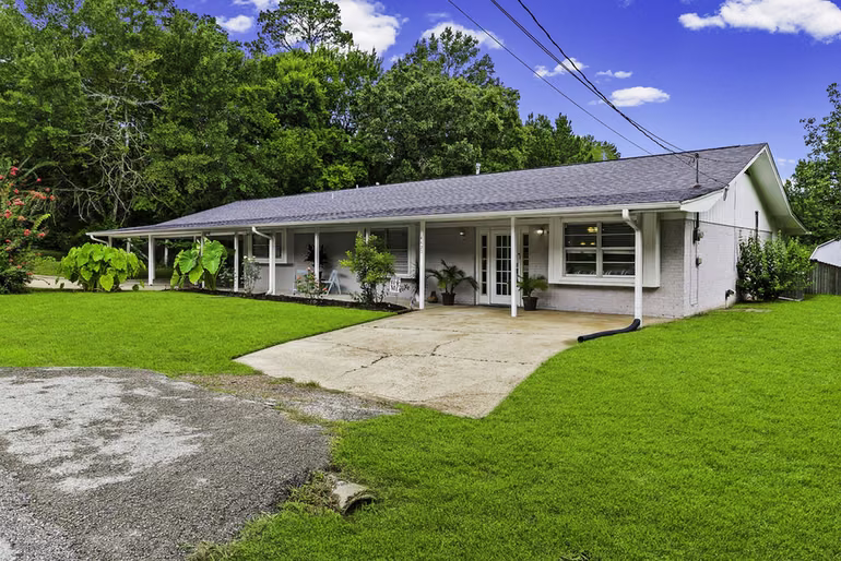 Photo of 4420 Shady Lane, Huntsville, TX