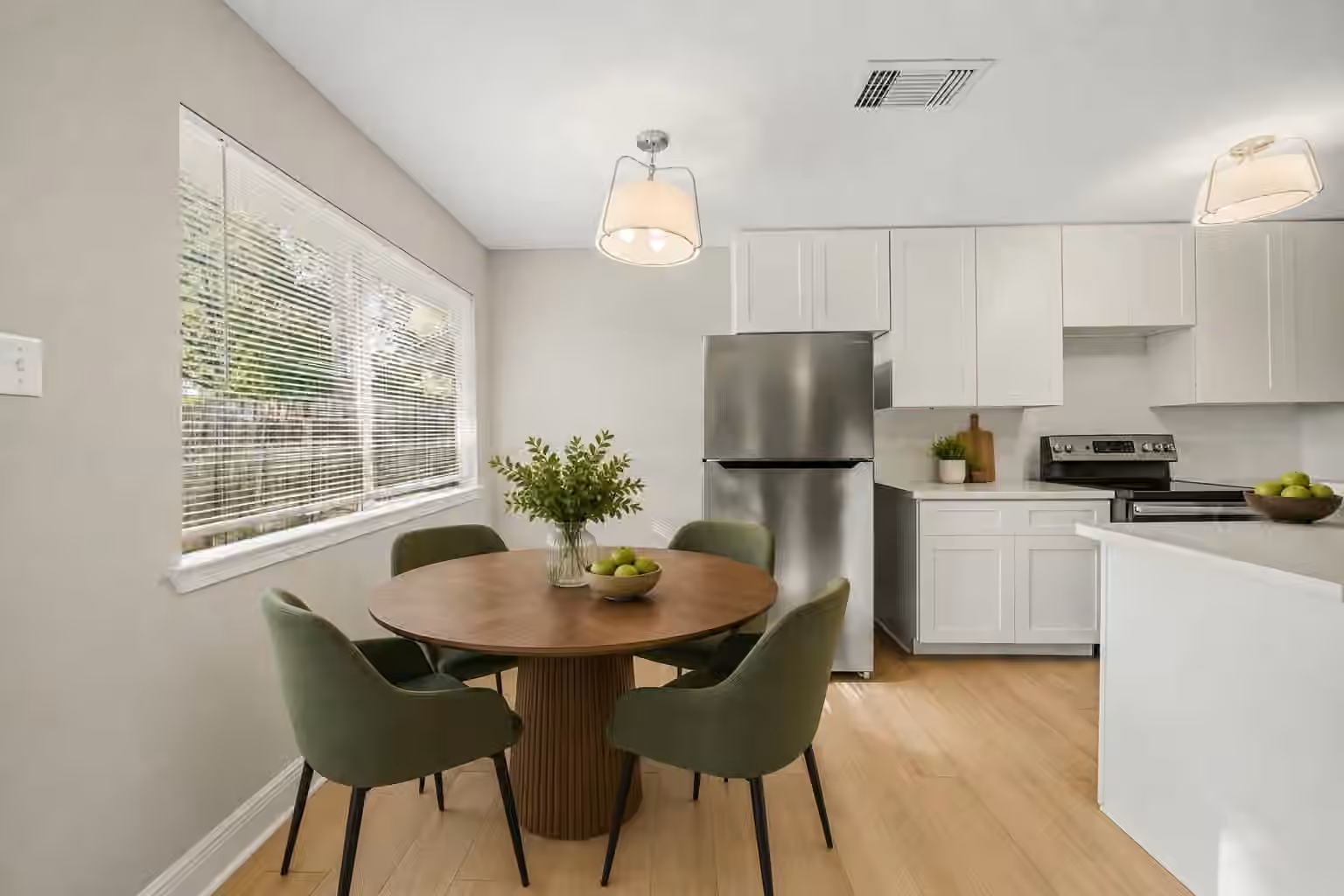 Photo 6 of 6523 La Violetta Drive, Houston, TX