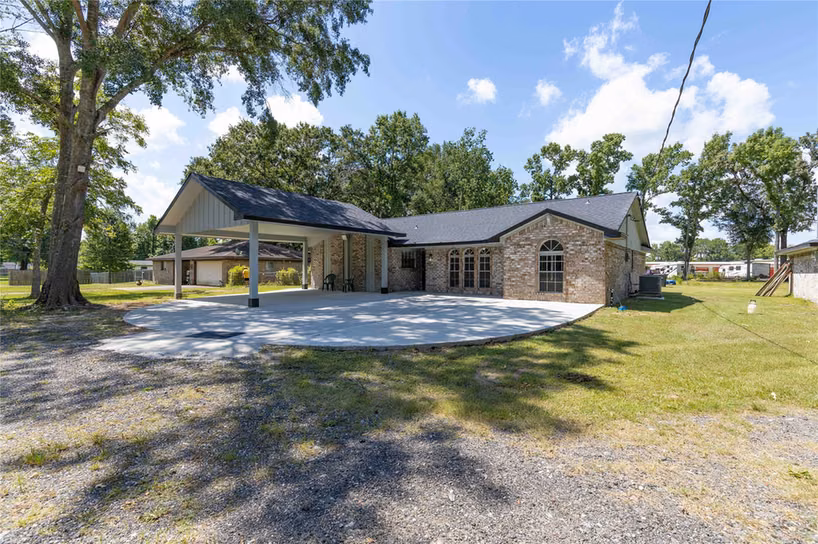 Photo 4 of 23460 Smith Road, Porter, TX