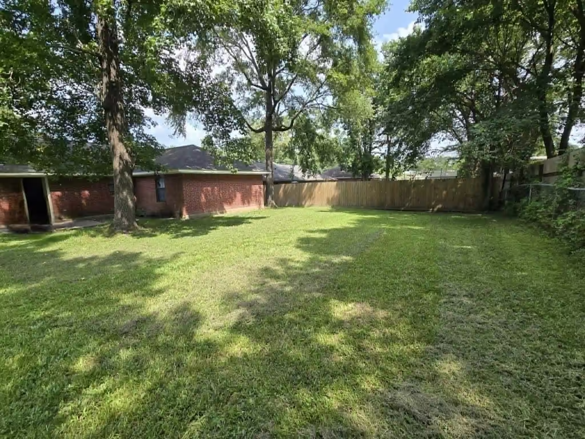Photo 3 of 105 Laurie Lane, Willis, TX