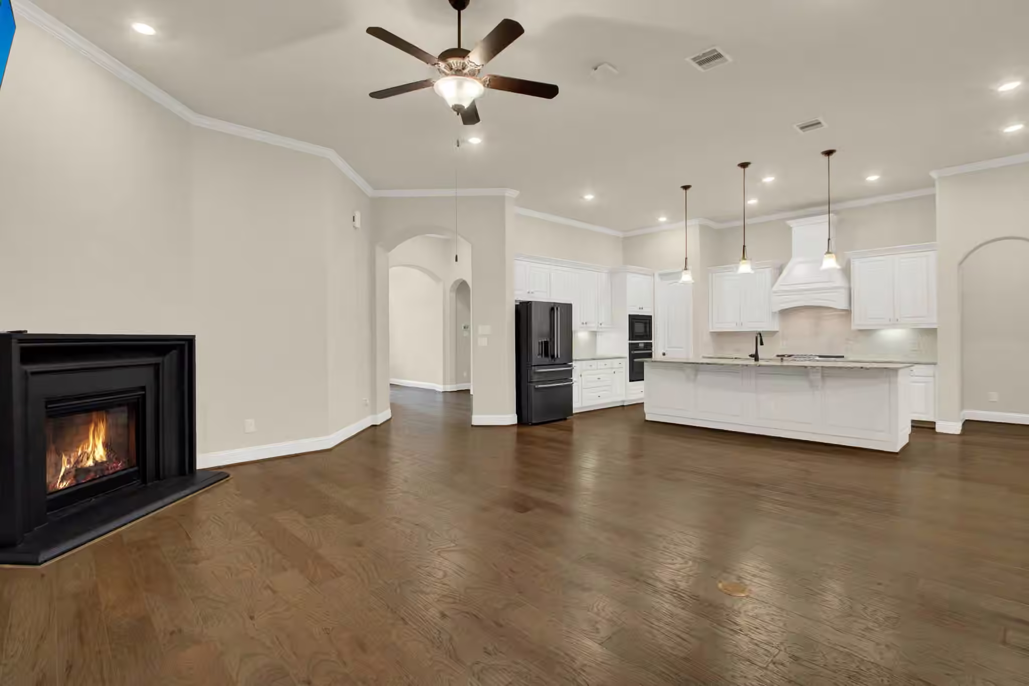 Photo 7 of 510 Blossom Cove Court, Pinehurst, TX
