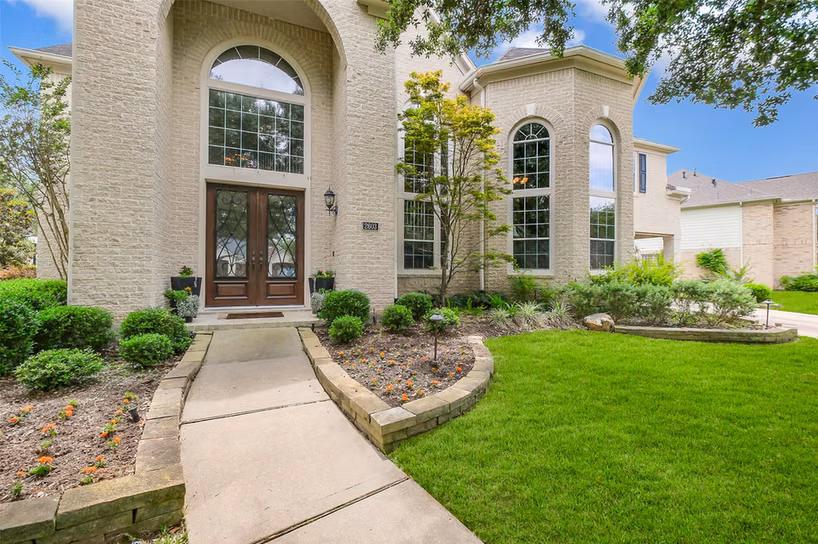 Photo 3 of 2603 Little Lake Court, Richmond, TX