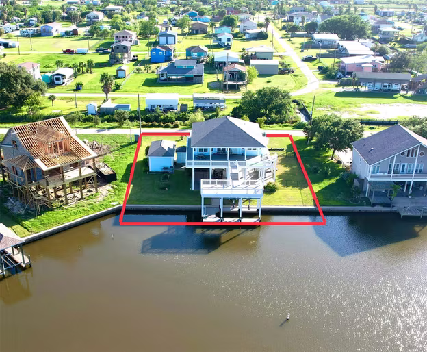 Photo 2 of 1070 WATERWAYS Drive, Crystal Beach, TX
