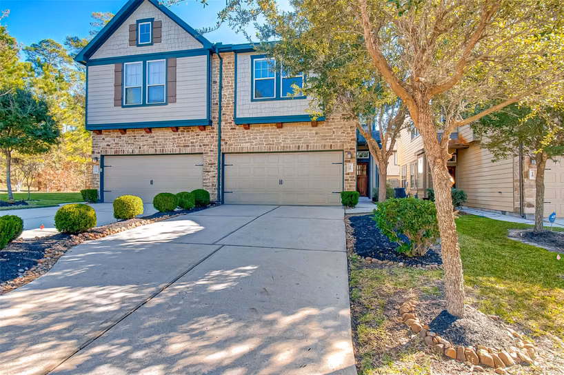 Photo of 20 Cheswood Manor Court, The Woodlands, TX 77382