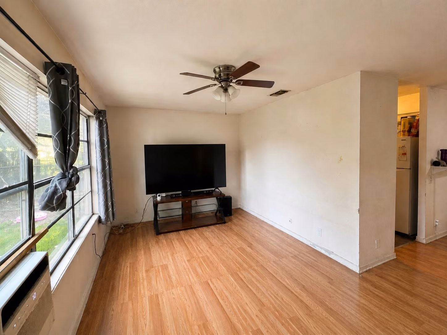 Photo 2 of 10418 Alta Loma Way, Houston, TX