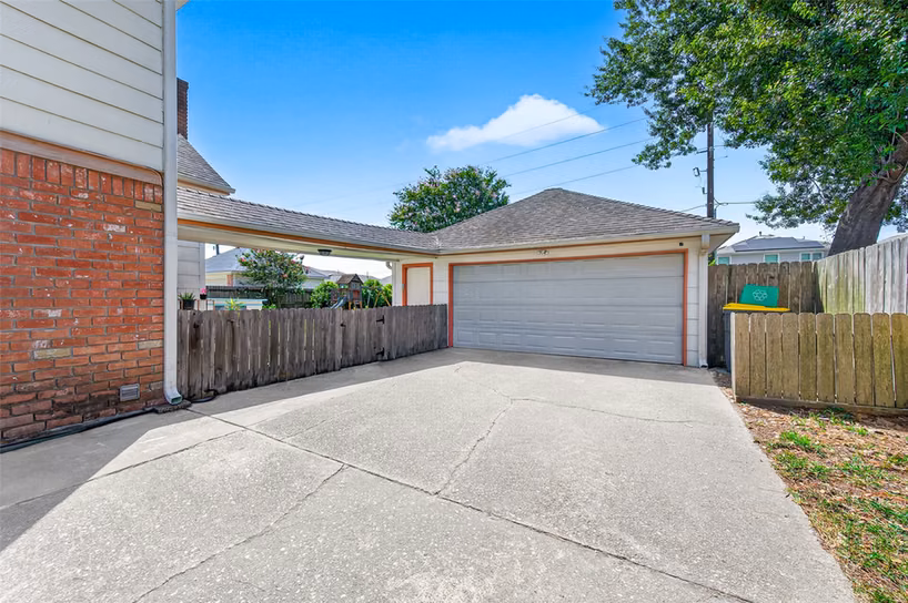 Photo 4 of 4319 Brightwood Drive, Houston, TX