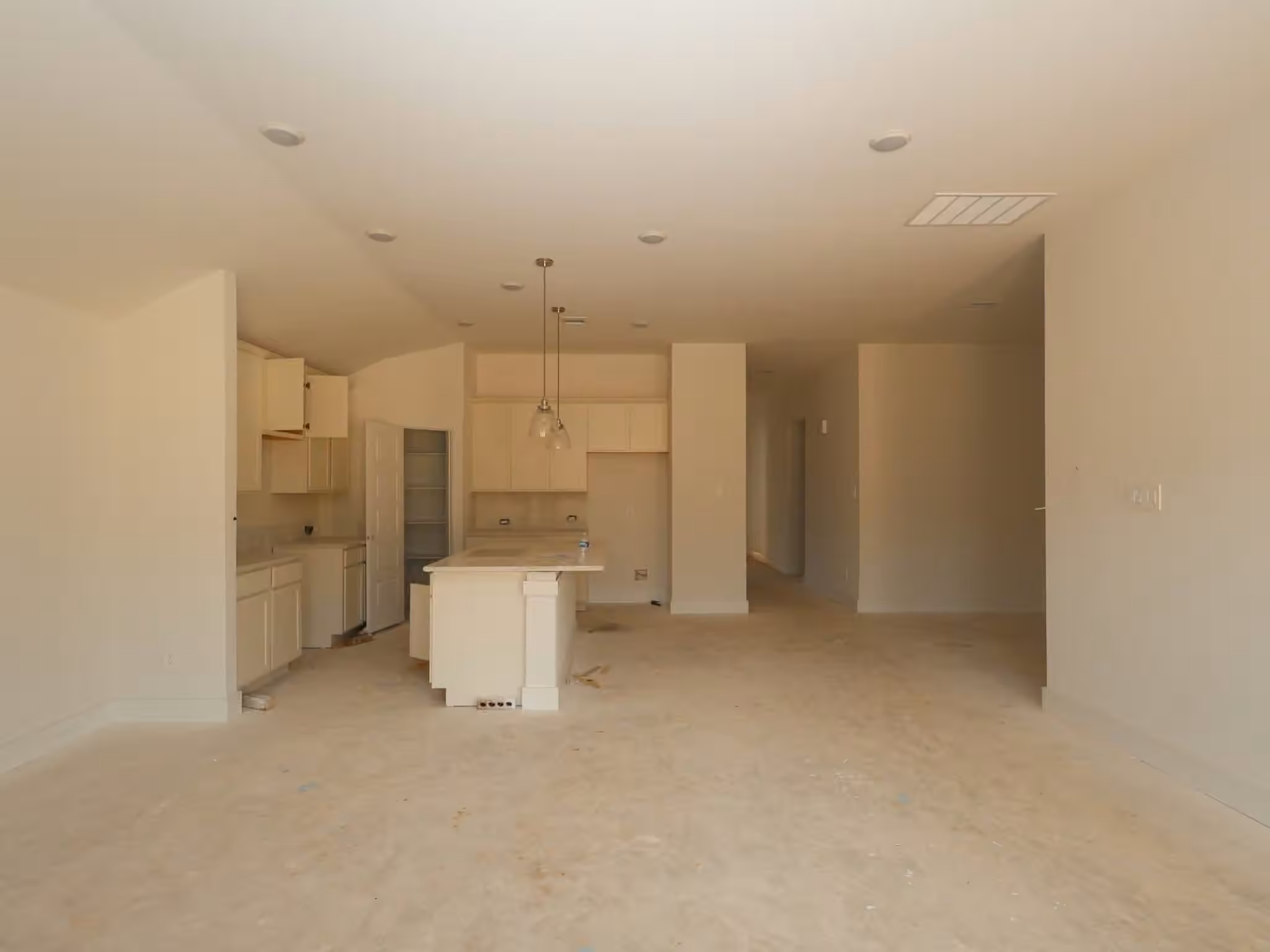 Photo 4 of 10587 Annex Avenue, Montgomery, TX