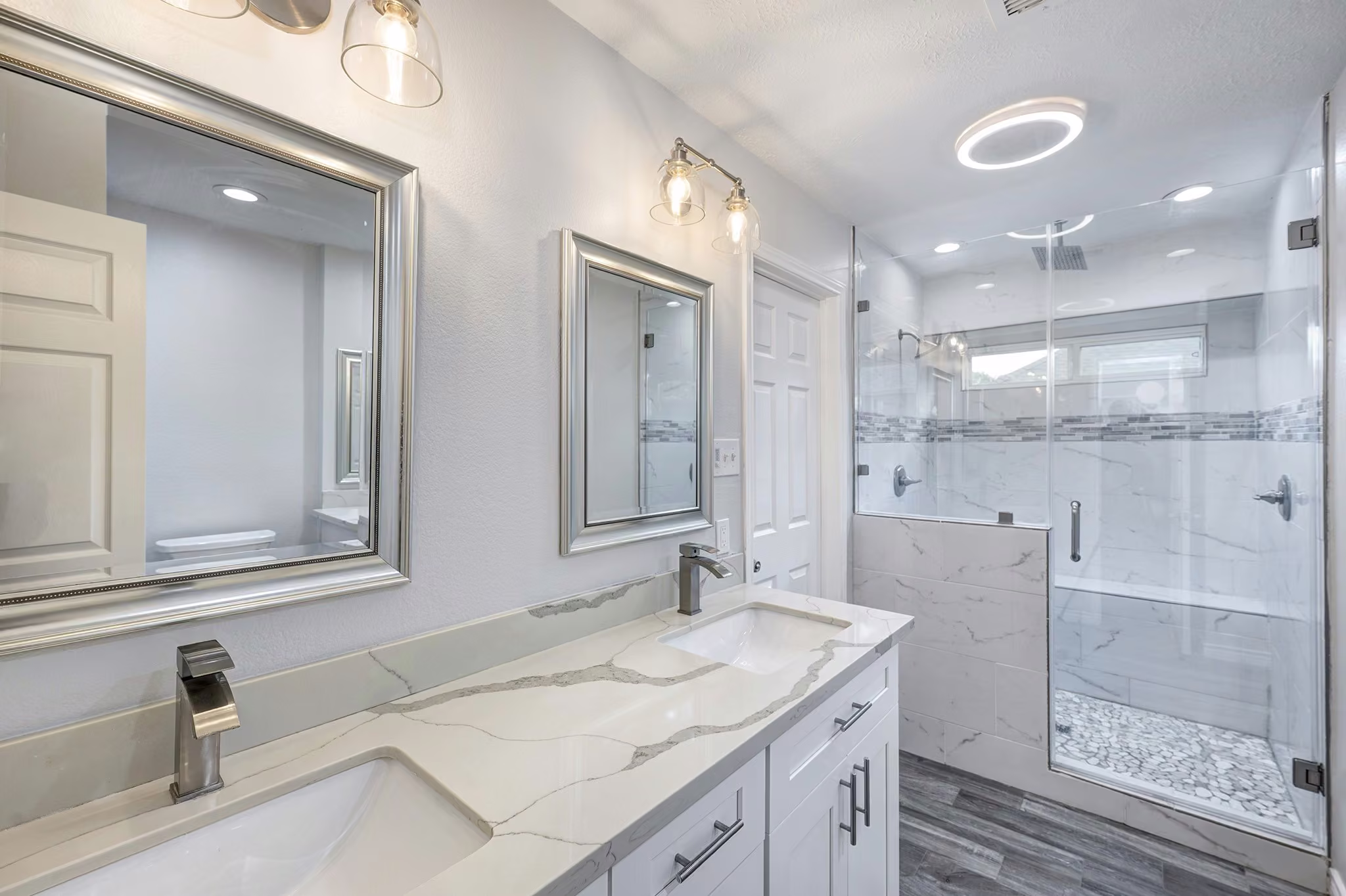 Photo 3 of 1502 Wesley Lane, Deer Park, TX