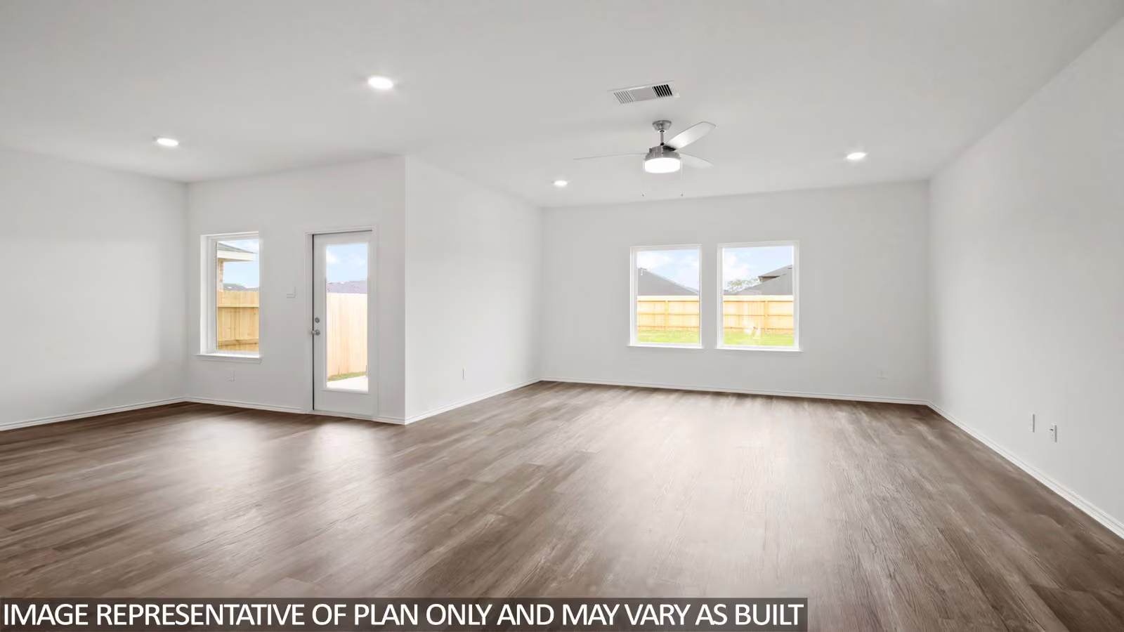 Photo 7 of 510 Palm Crest Court, Crosby, TX