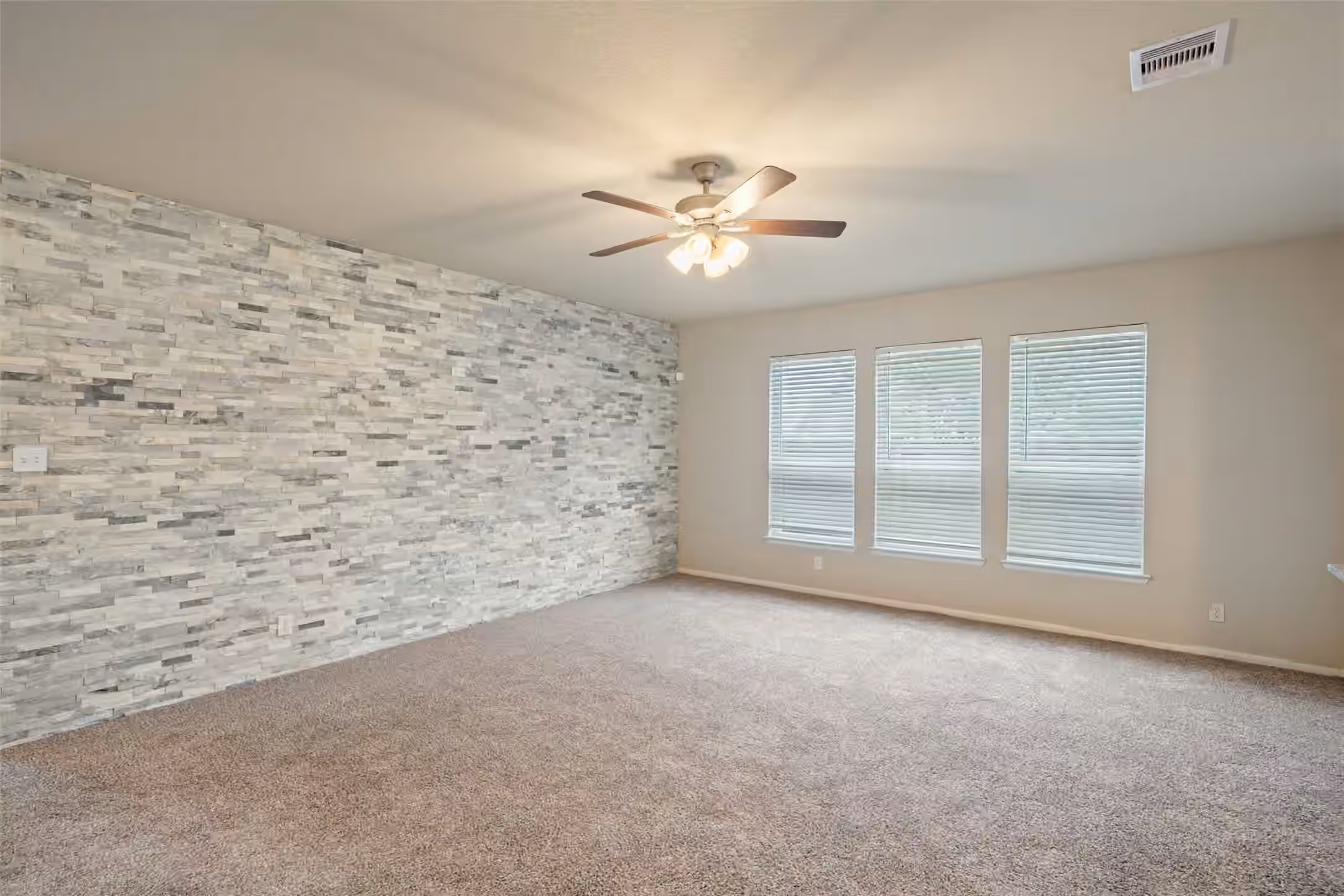 Photo 5 of 24319 Twin Cove Court, Katy, TX