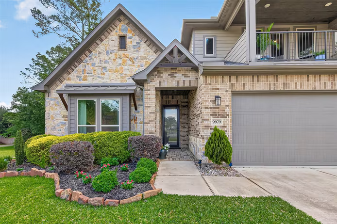 Photo 3 of 9979 Pebble Glen Drive, Conroe, TX