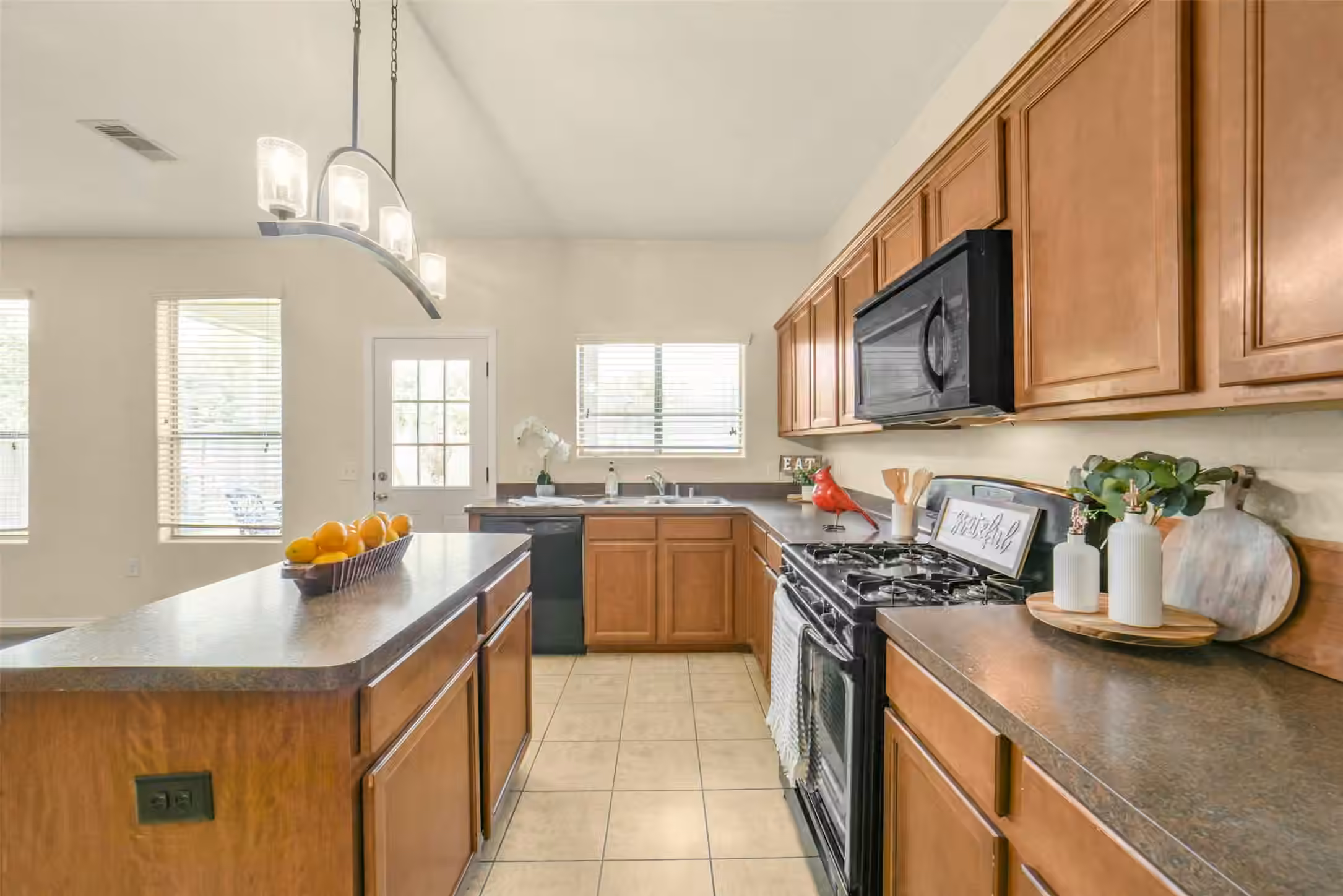 Photo 4 of 8114 Yaupon View Drive, Cypress, TX