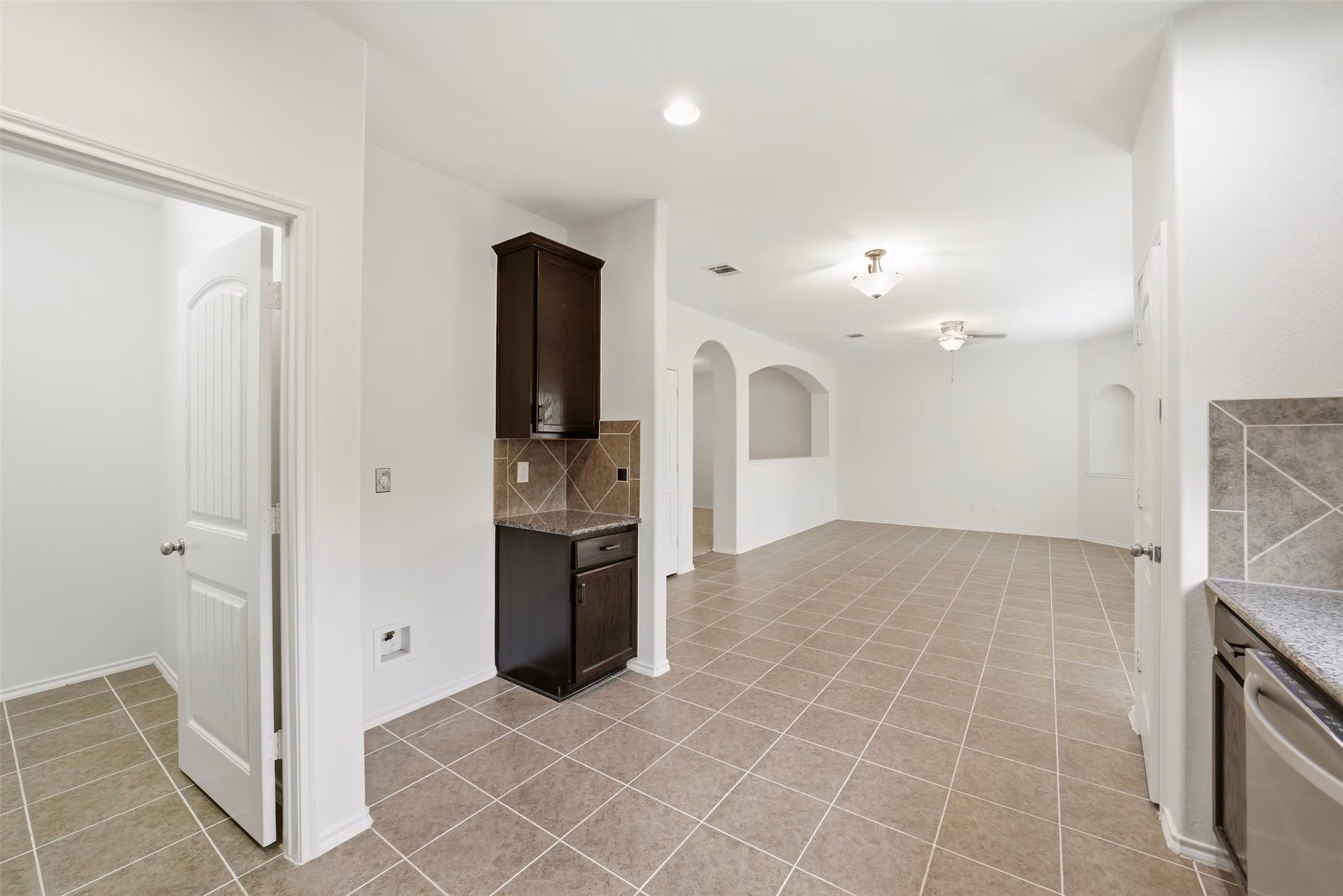 Photo 7 of 12830 Spruce Circle, Tomball, TX