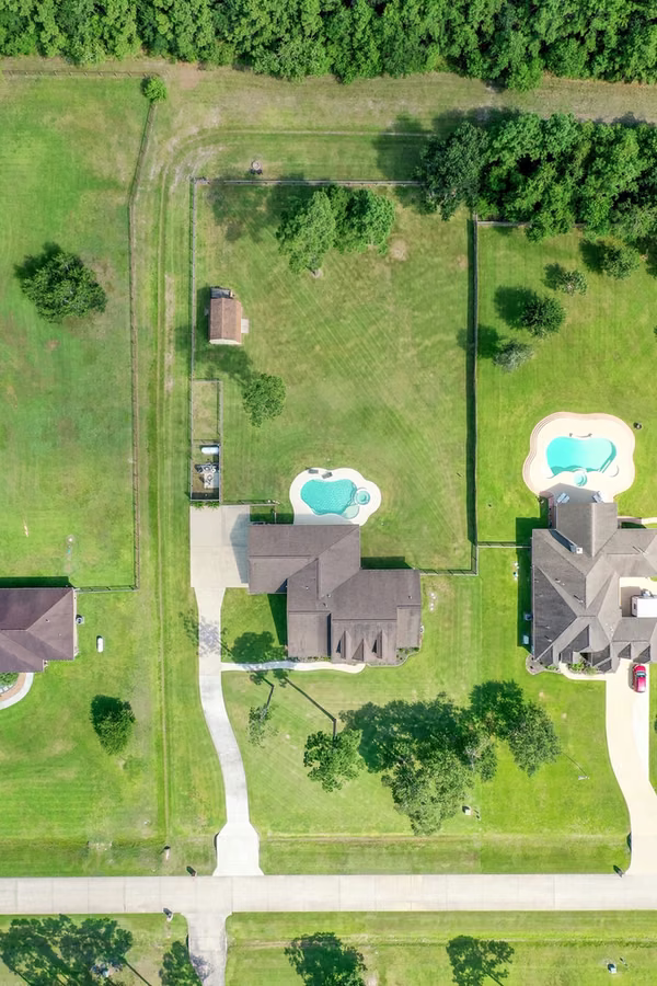 Photo 7 of 7219 Bayou Timber Drive, Alvin, TX