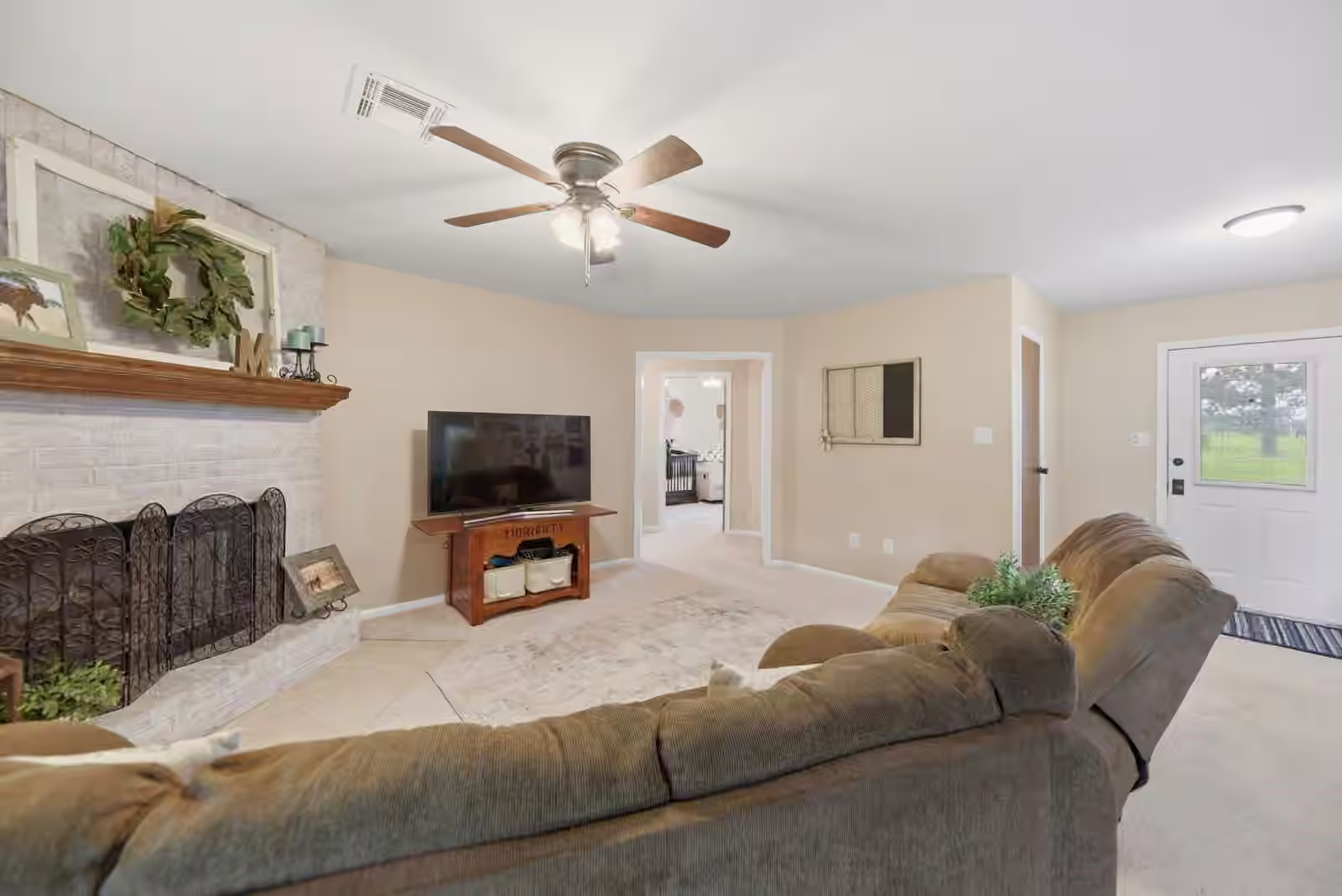 Photo 4 of 20359 Fm 1791 Road, Richards, TX