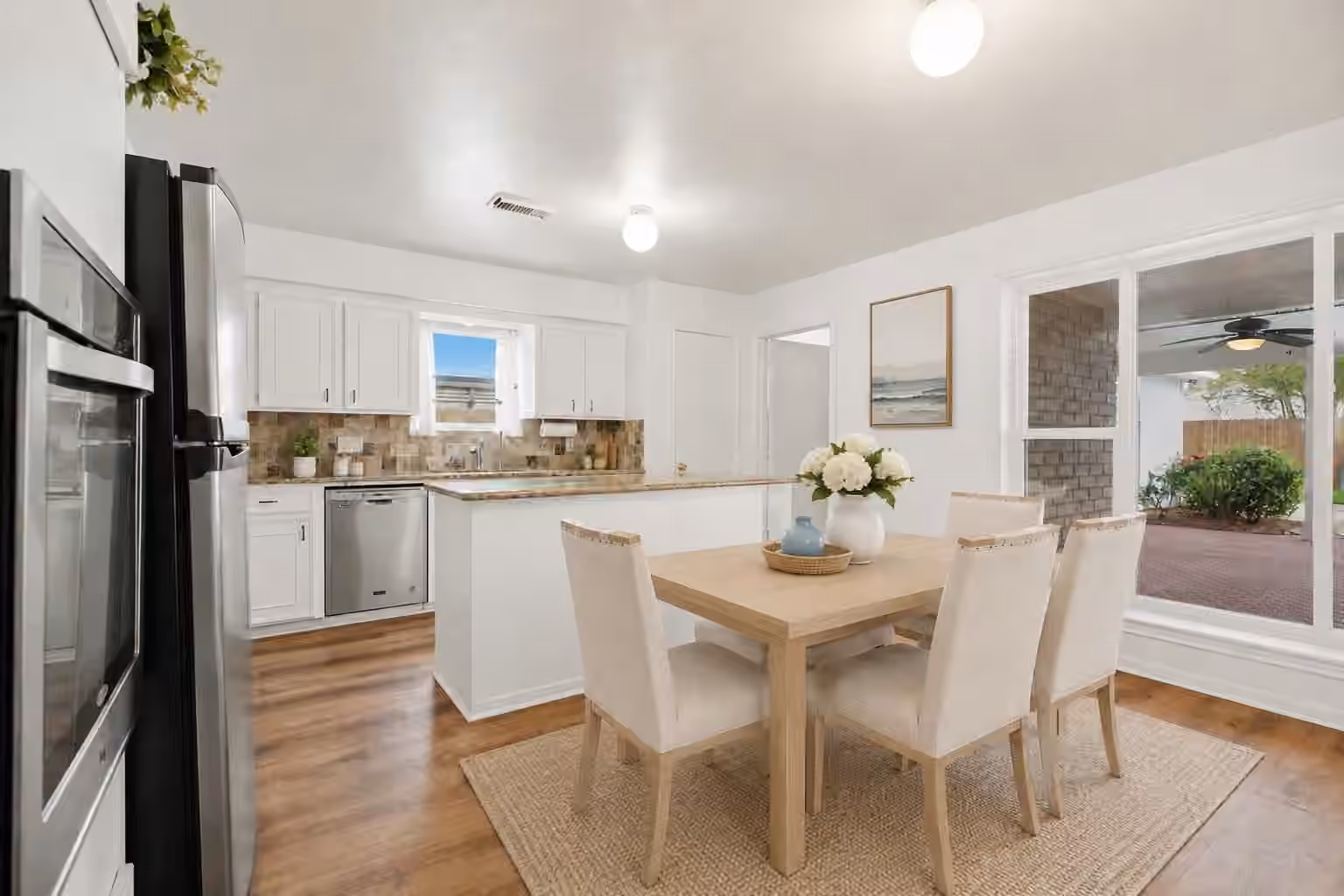 Photo 3 of 15319 Seahorse Drive, Houston, TX