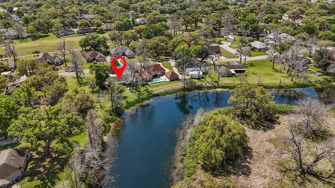 Photo of 2261 Riverside Drive, West Columbia, TX