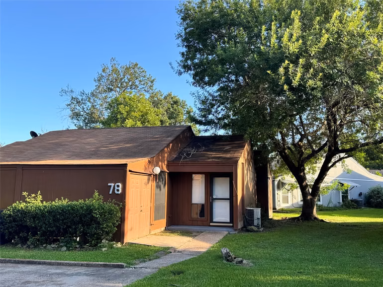 Photo of 78 Westwood Drive W TH3, Trinity, TX