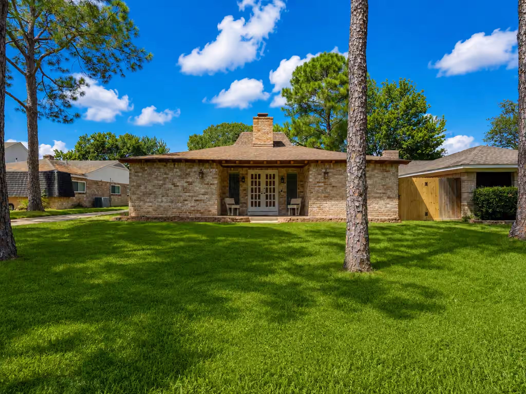 Photo 6 of 14310 Locke Lane, Houston, TX