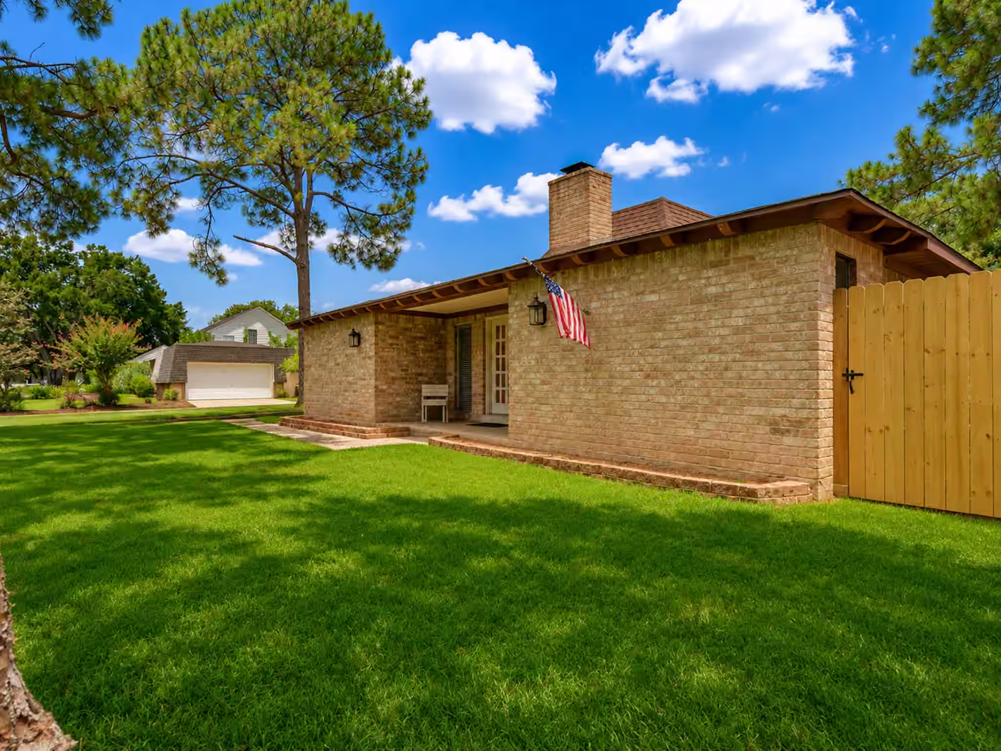 Photo 7 of 14310 Locke Lane, Houston, TX
