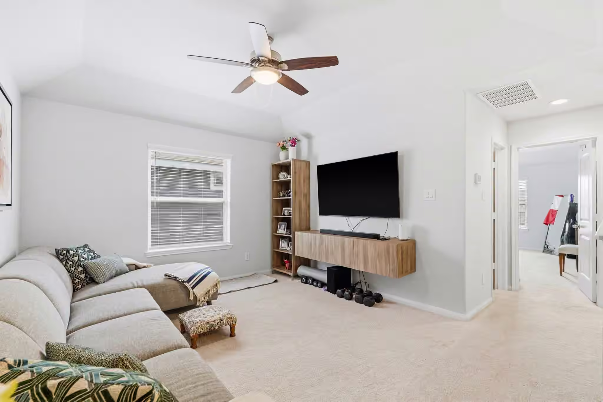 Photo 5 of 29459 Westhope Drive, Spring, TX