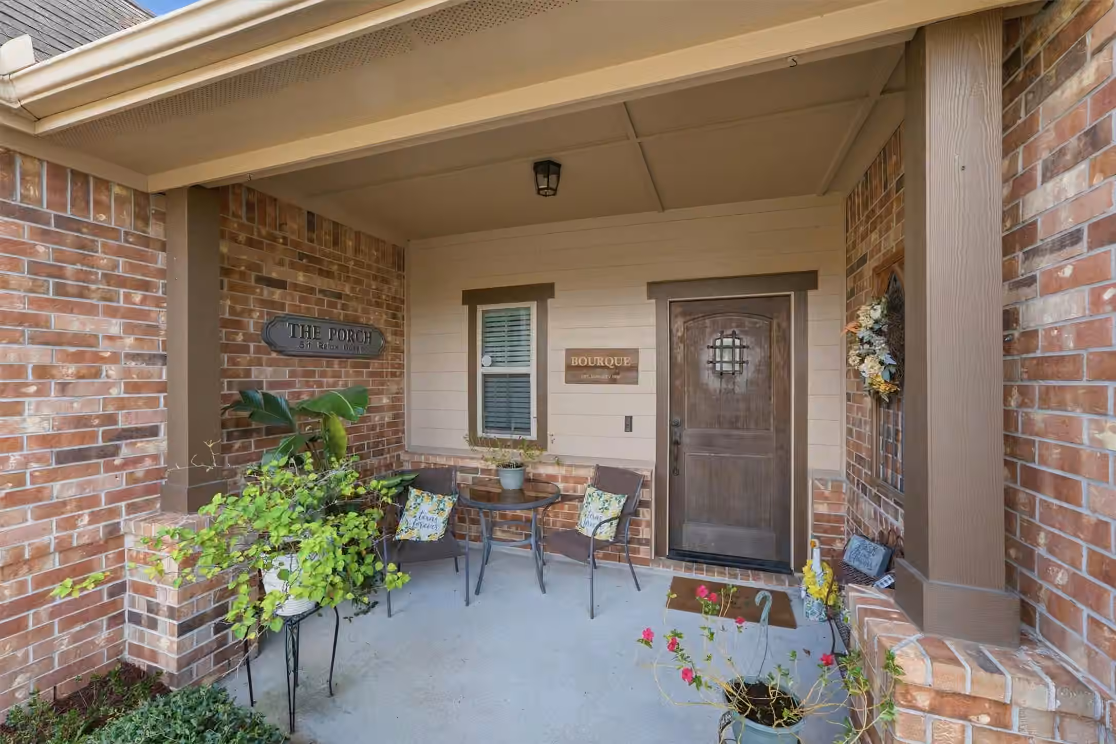 Photo 4 of 4510 Ireland Lane, Pasadena, TX