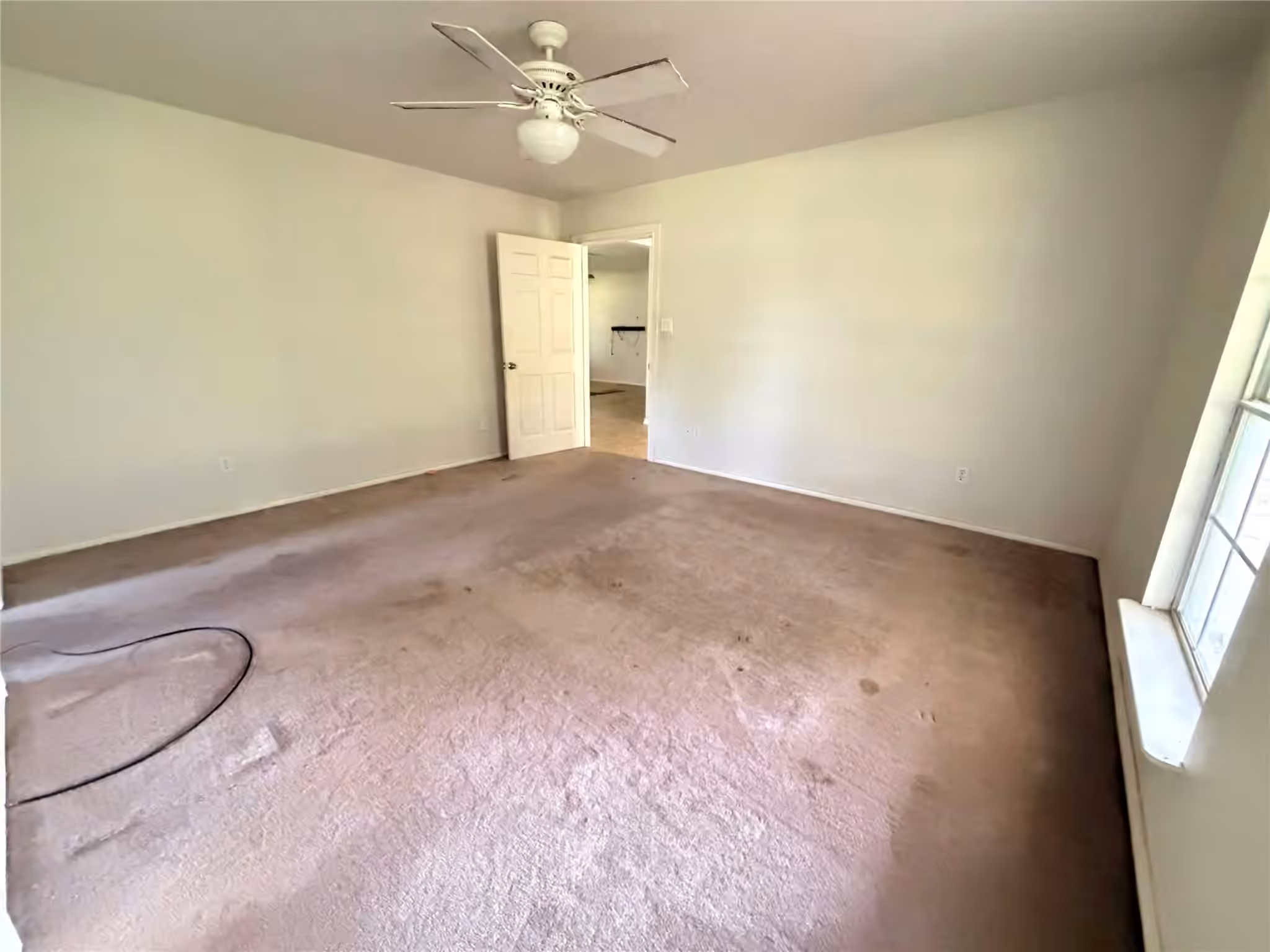Photo 4 of 1210 County Road 2099, Liberty, TX