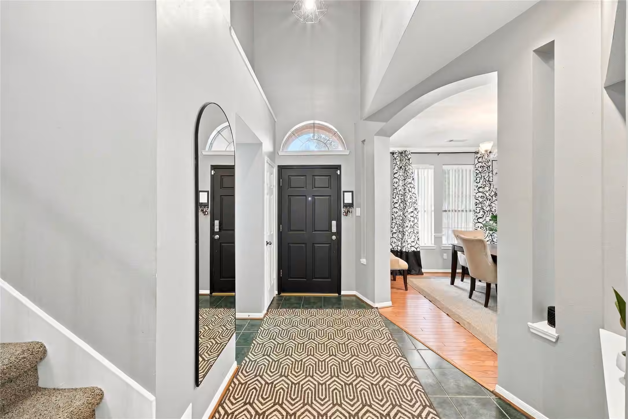 Photo 5 of 10827 Oak Acres Drive, Houston, TX