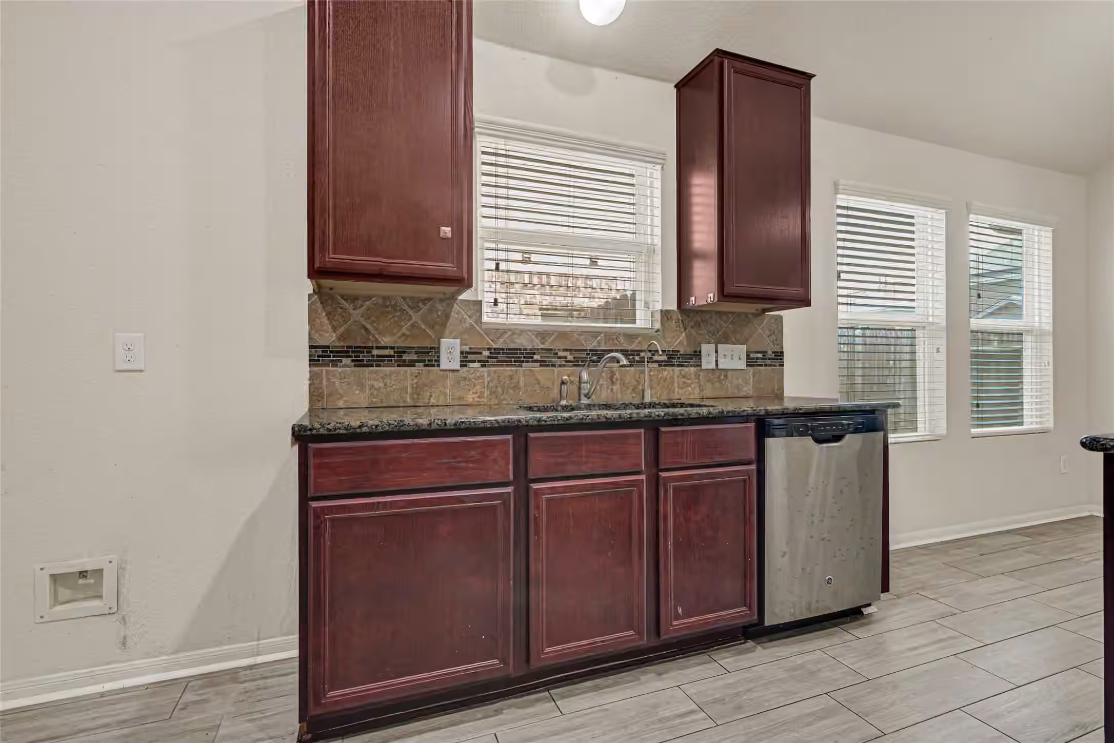 Photo 7 of 14418 Darrah Drive, Houston, TX