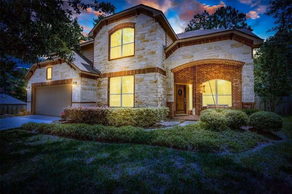 Photo 2 of 3 Logan Creek Lane, Conroe, TX