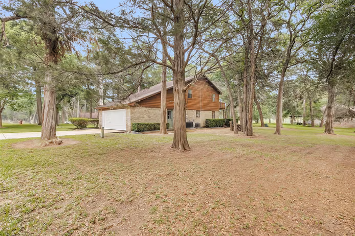 Photo 5 of 105 Seminole Drive, New Ulm, TX