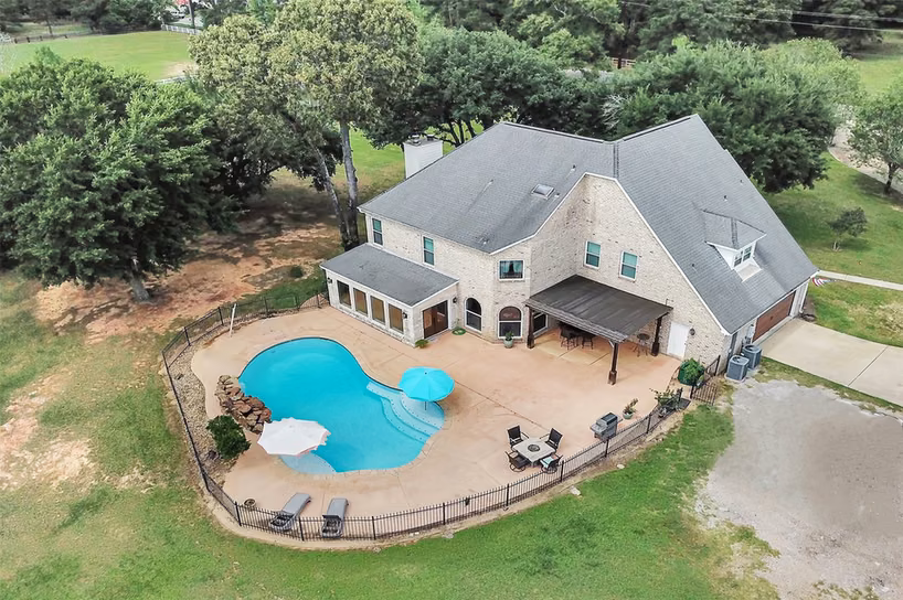 Photo 3 of 29545 Dobbin Huffsmith Road, Magnolia, TX