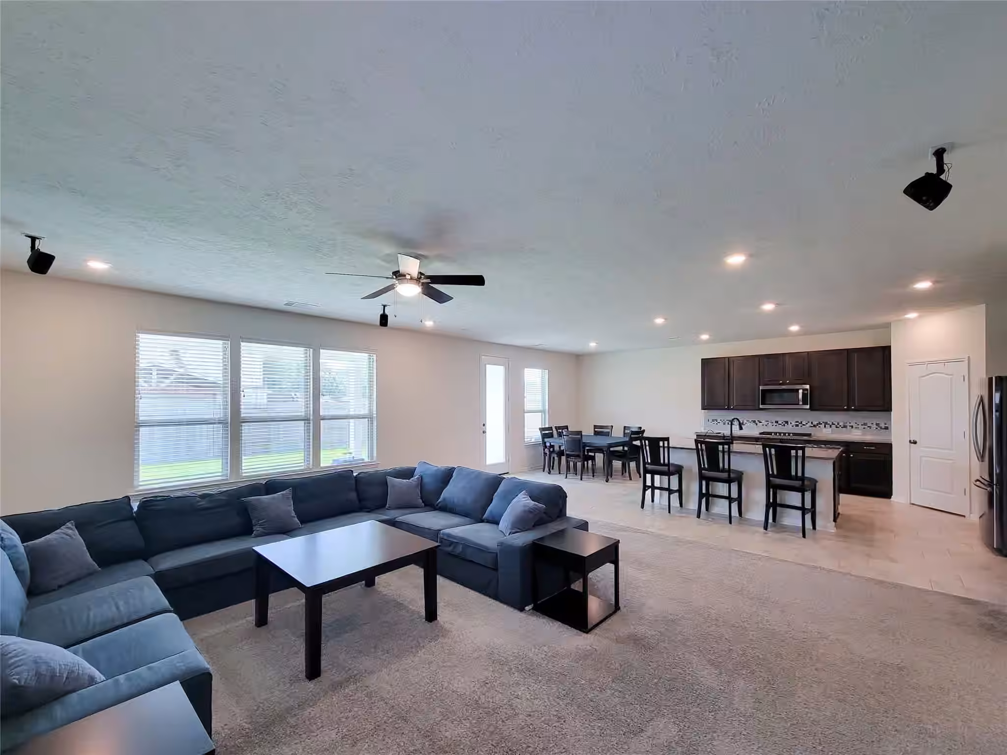 Photo 5 of 3802 Belmore Lane, Pearland, TX