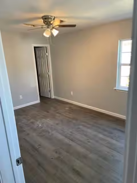Photo 3 of 5210 Dieppe Street, Houston, TX