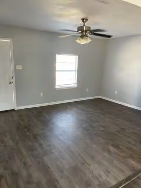 Photo 4 of 5210 Dieppe Street, Houston, TX