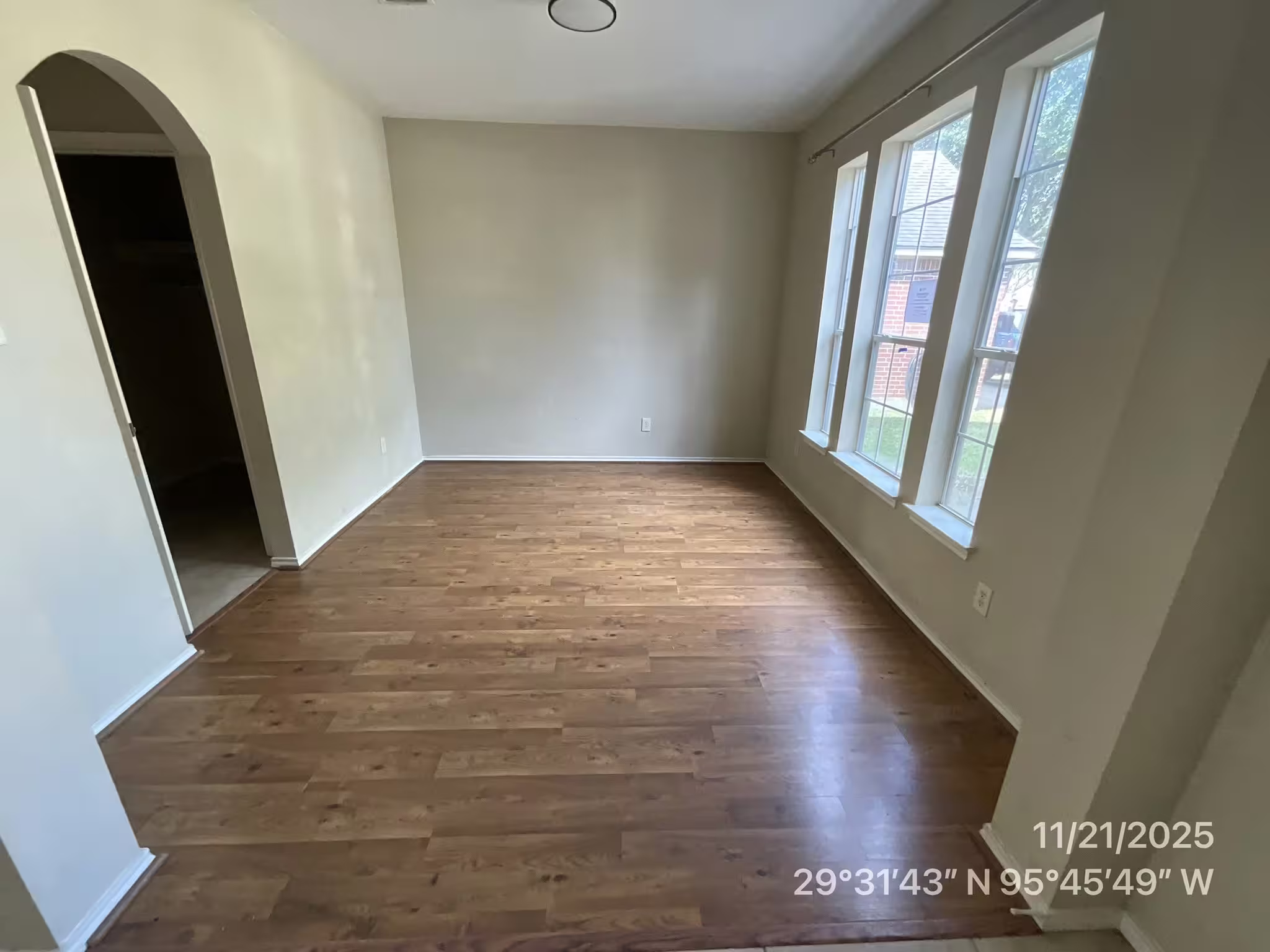 Photo 4 of 5506 Cunningham Lane, Rosenberg, TX