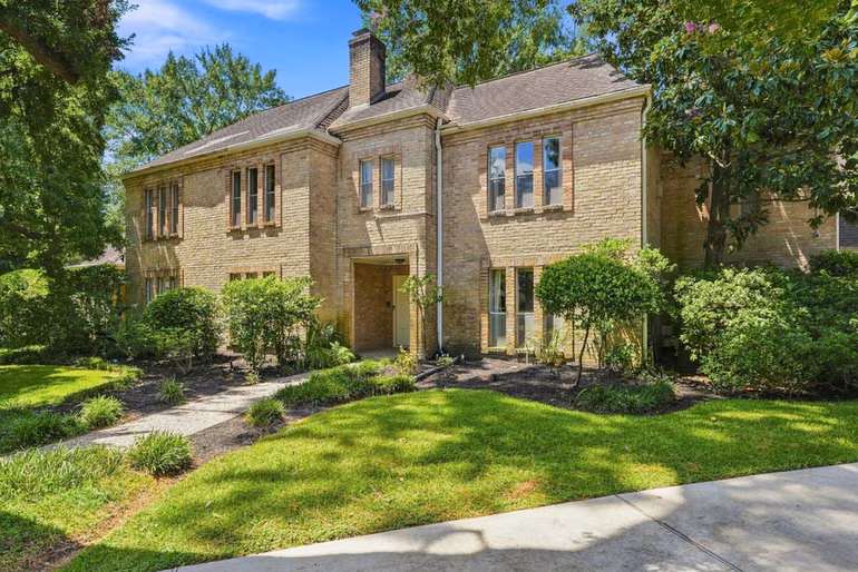 Photo 2 of 5610 Fountainbridge Lane, Houston, TX