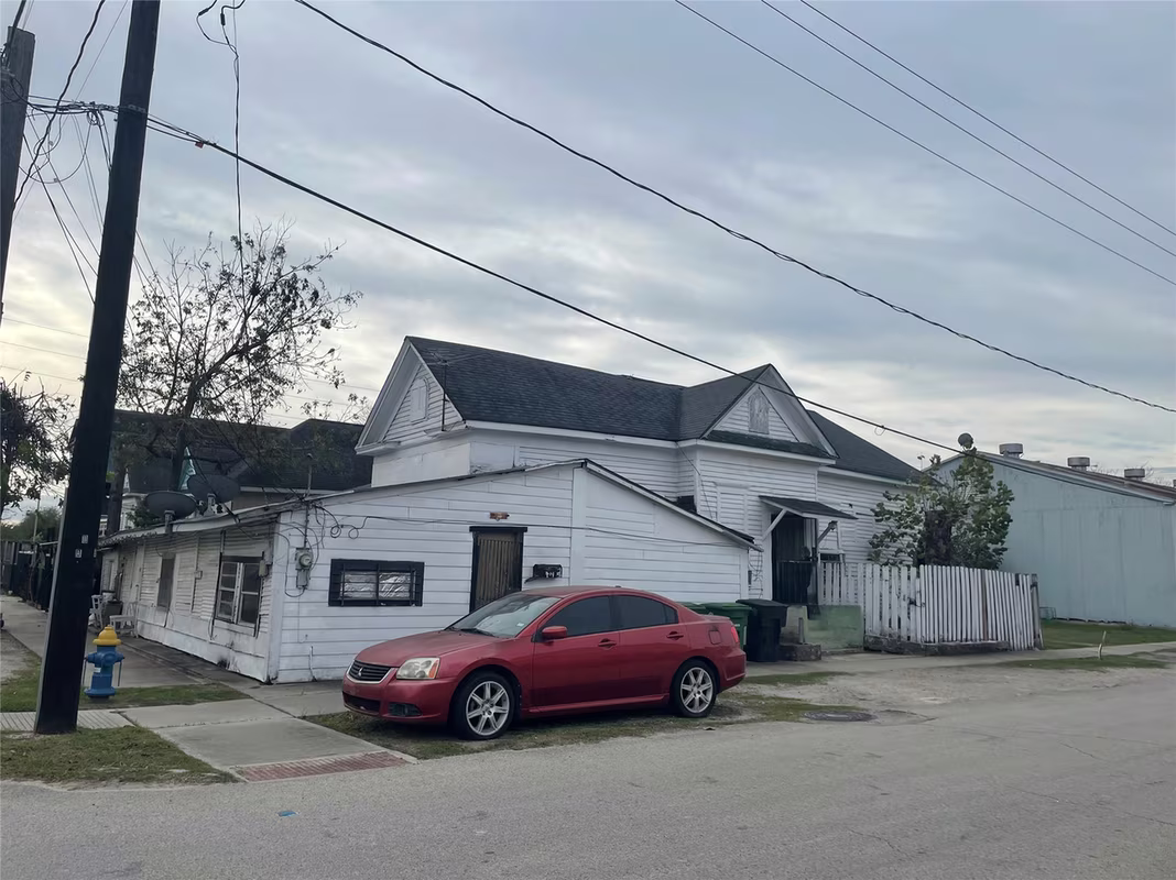Photo 5 of 1517 Everett Street, Houston, TX