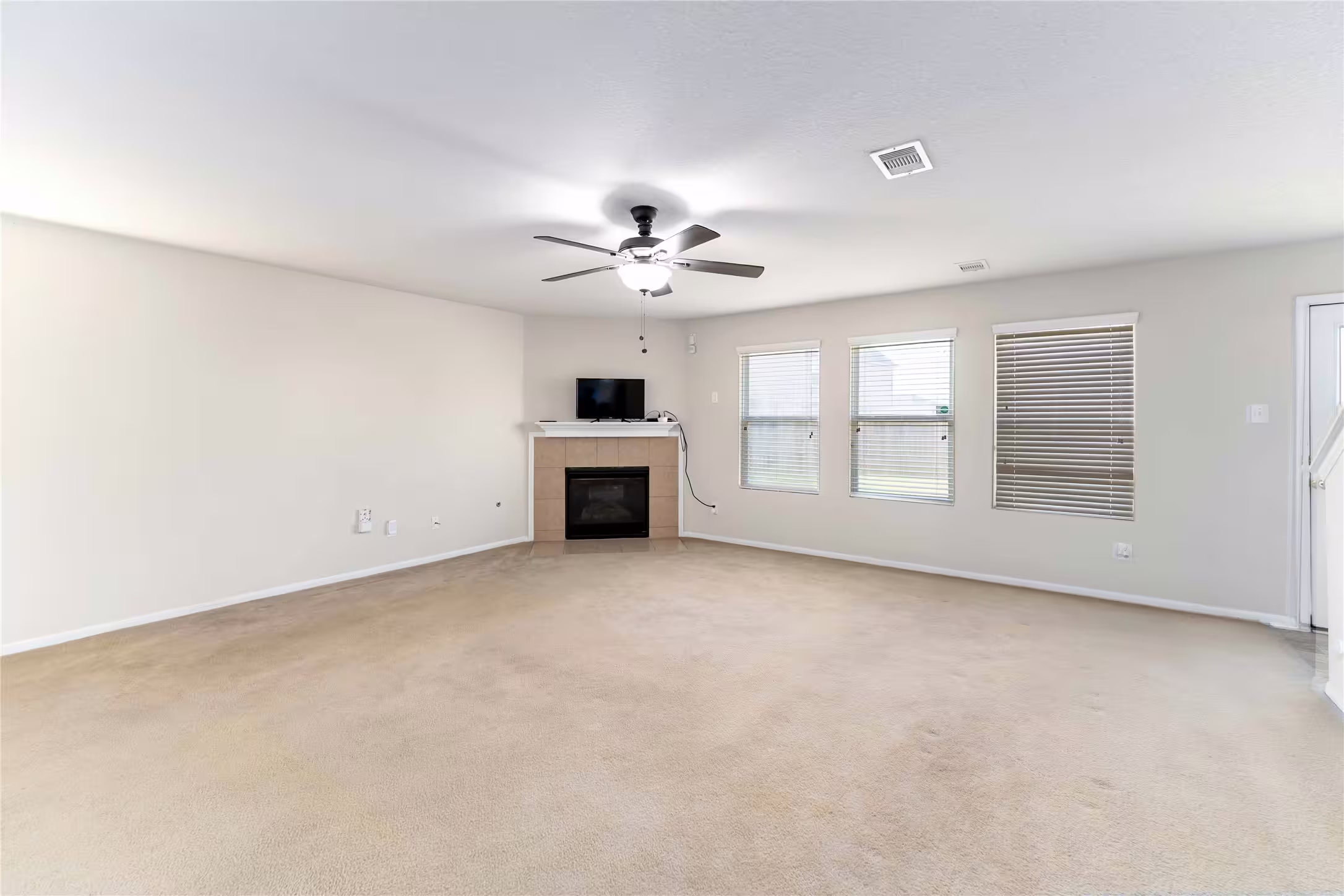 Photo 3 of 2114 Bishop Hollow Lane, Rosenberg, TX