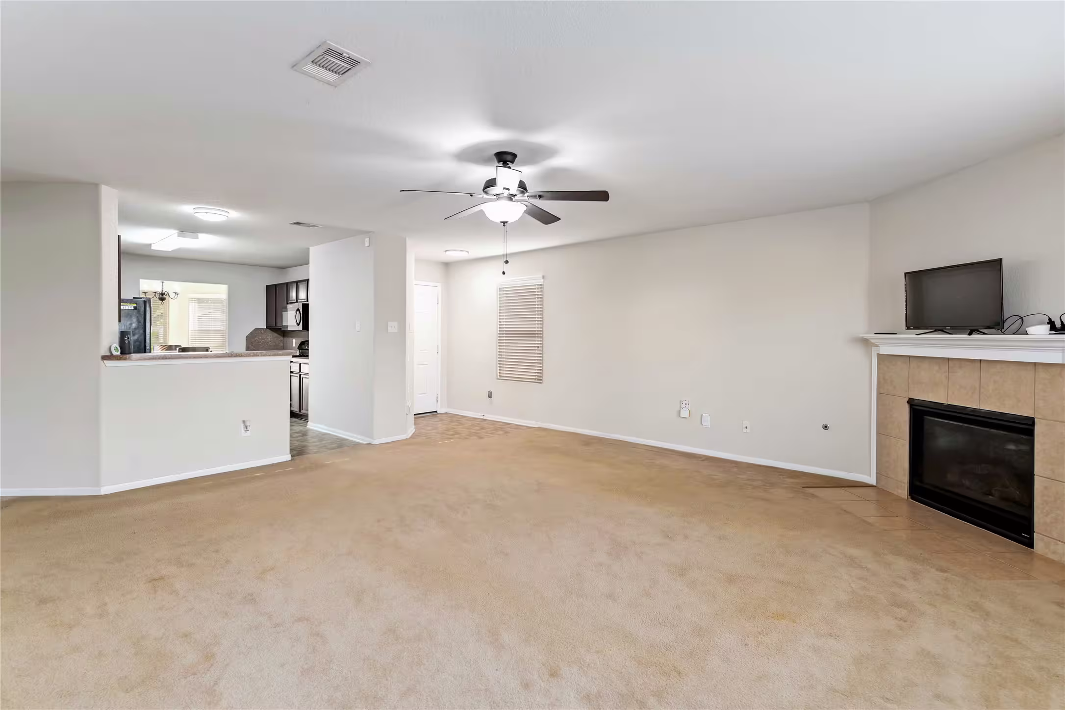 Photo 5 of 2114 Bishop Hollow Lane, Rosenberg, TX