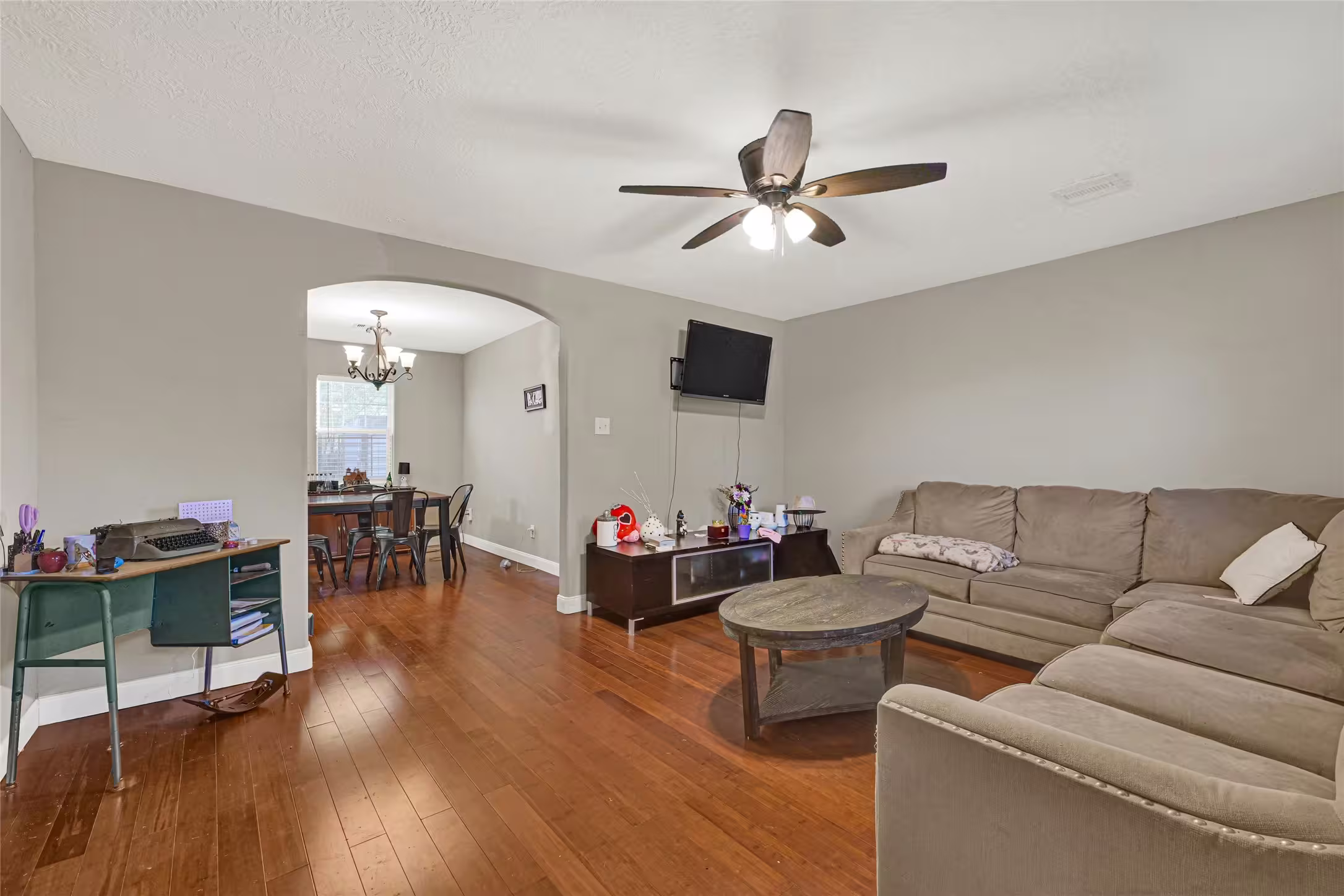 Photo 3 of 4529 Perry Street, Houston, TX