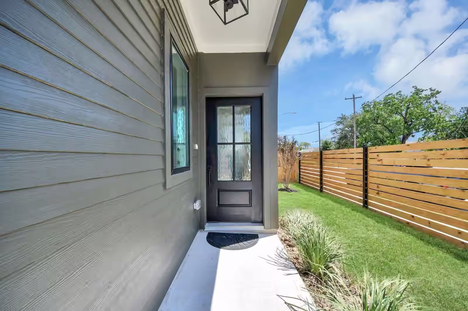 Photo 4 of 3909 SUMPTER, Houston, TX