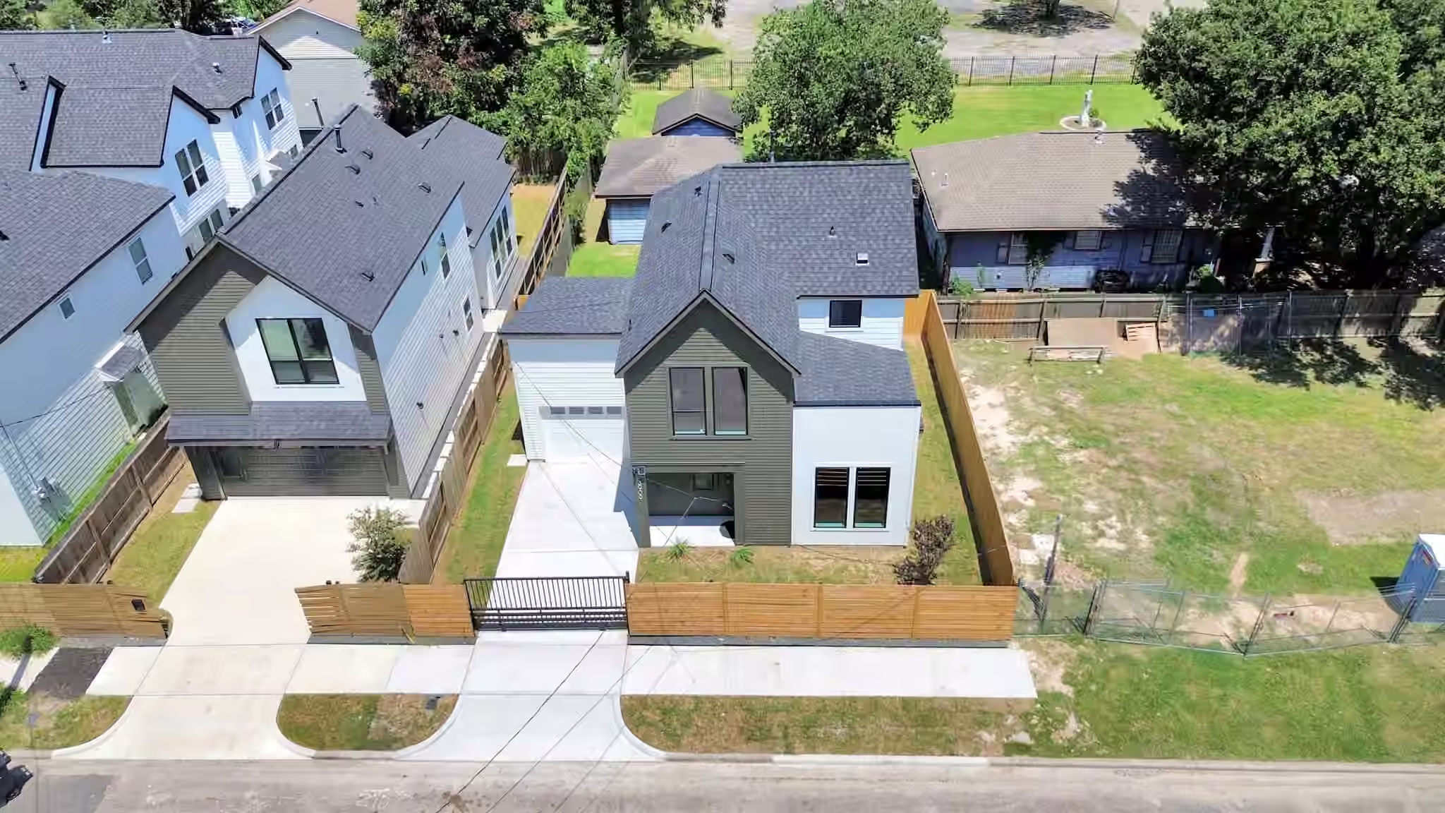 Photo 6 of 3909 SUMPTER, Houston, TX